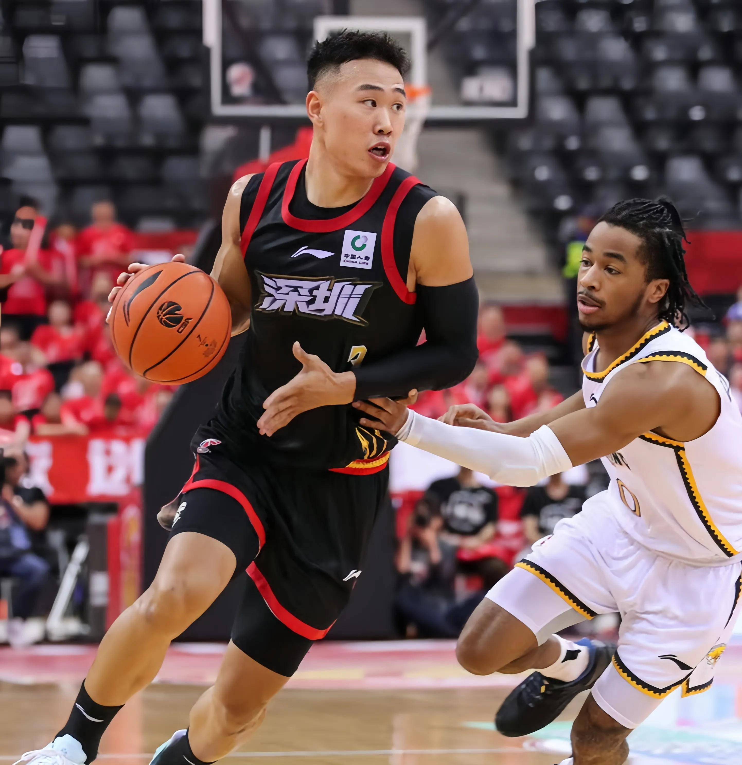 他不仅以精 他不仅以精