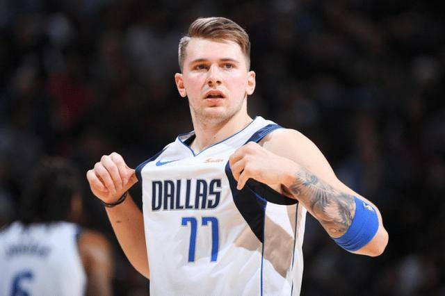 满了张力 满了张力